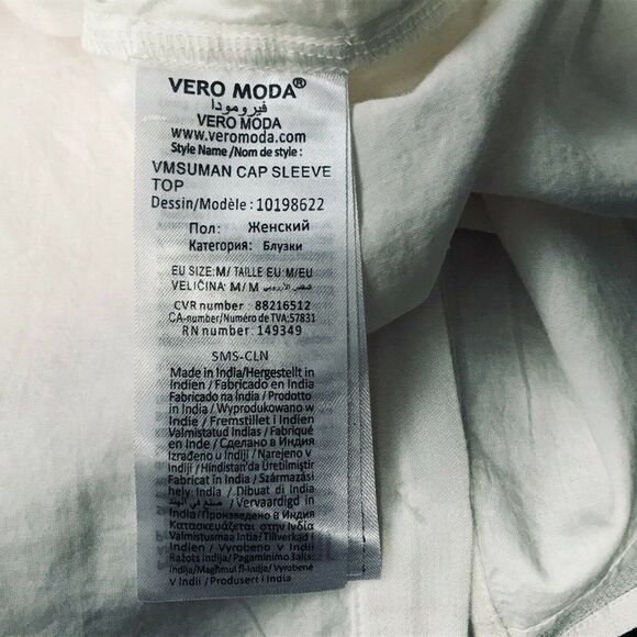 Vera Moda White Ruffled Pintucked Lined Back Buttoned Cap Sleeve Blouse M NEW - Picture 8 of 8